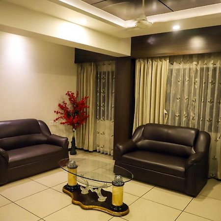 Hotel Kirti Jāmnagar Dış mekan fotoğraf