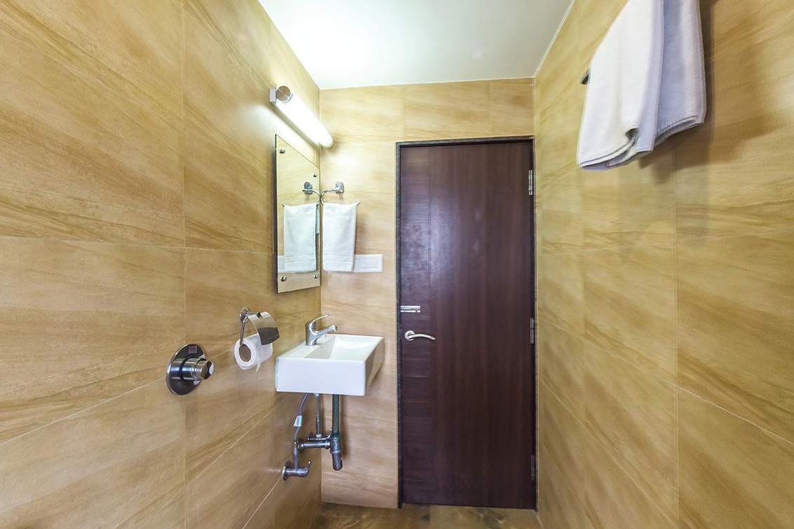 Hotel Kirti Jāmnagar Dış mekan fotoğraf